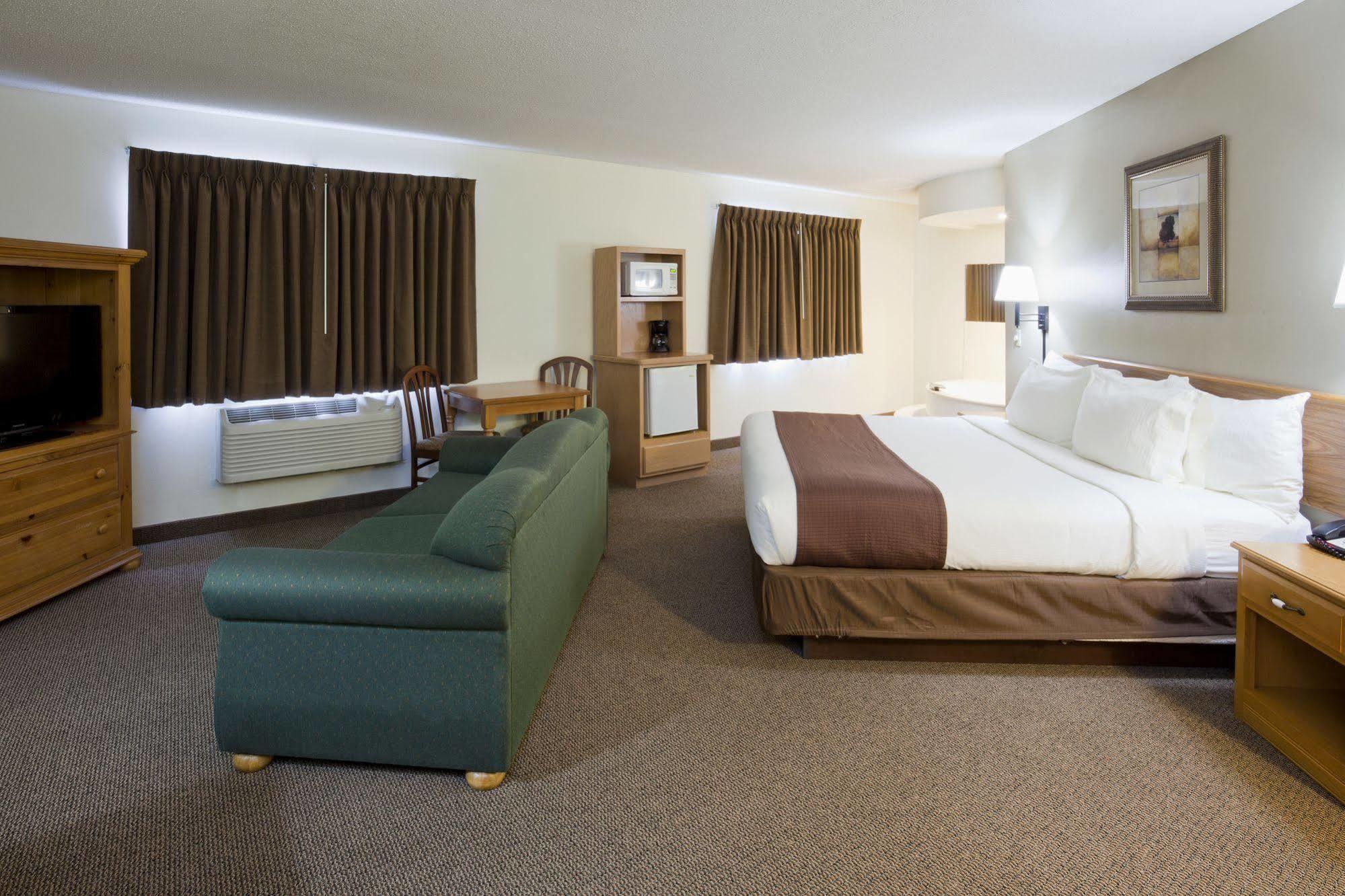 Paynesville Inn & Suites Eksteriør bilde